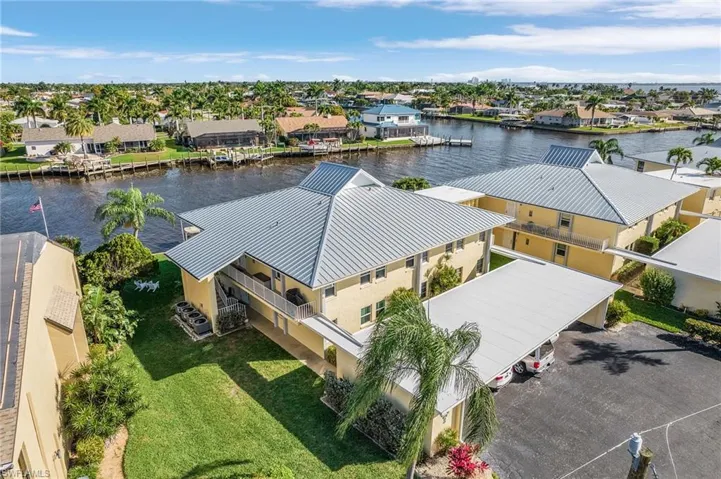 1911 SE 40th  TER, Cape Coral, FL 33904