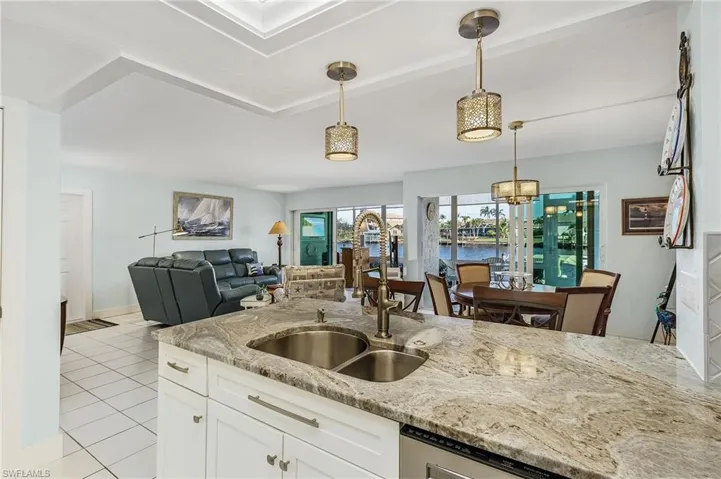 1911 SE 40th  TER, Cape Coral, FL 33904