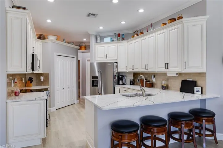 14120  Grosse Point  LN, Fort Myers, FL 33919