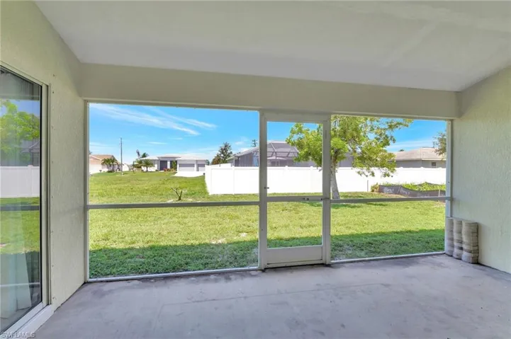 304 NW 12th  PL, Cape Coral, FL 33993