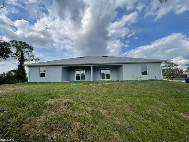 399 Carrillon Ave S, Lehigh Acres, Florida 33974