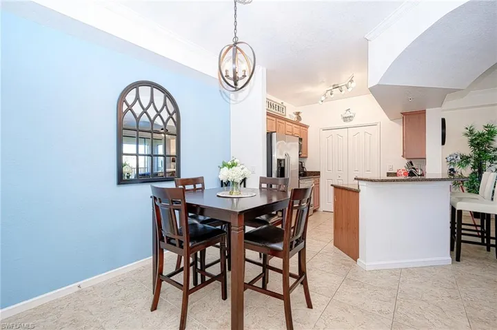 12935  Violino  LN, Naples, FL 34105