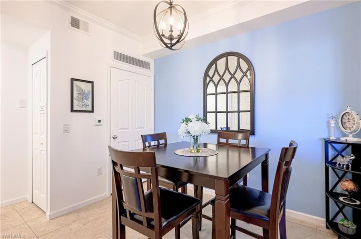 12935  Violino  LN, Naples, FL 34105