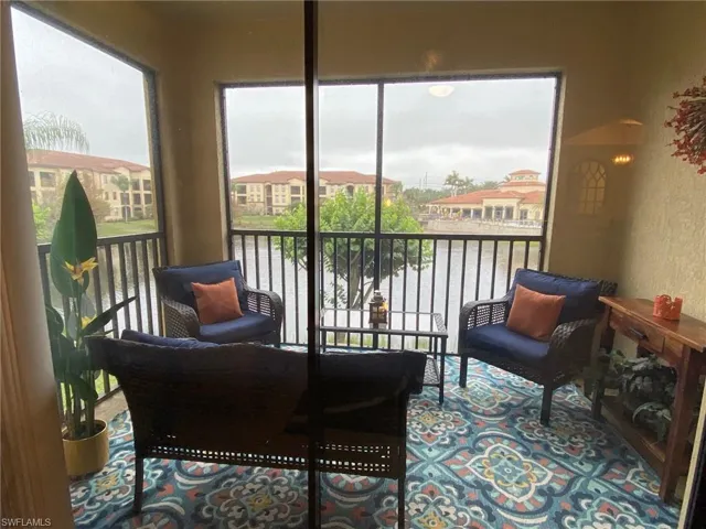 12935  Violino  LN, Naples, FL 34105