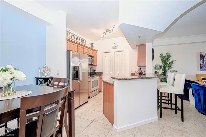 12935  Violino  LN, Naples, FL 34105