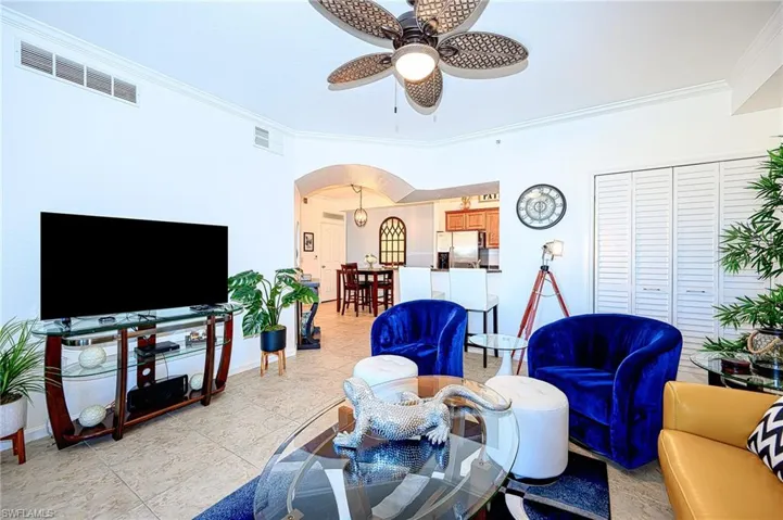12935  Violino  LN, Naples, FL 34105