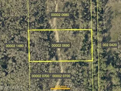 Aerial map of property and surrounding area