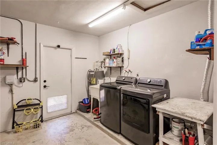 1305 Se 32nd St, Cape Coral, Florida 33904
