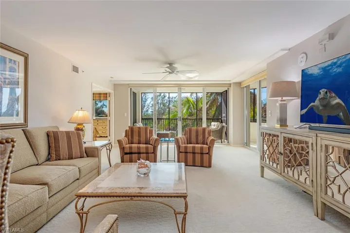 Living area with a ceiling fan