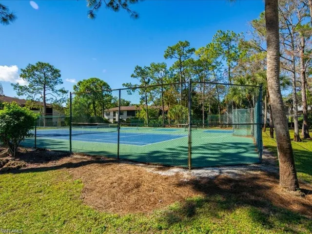 1833 Courtyard Way E105, Naples, Florida 34112