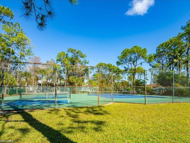 1833 Courtyard Way E105, Naples, Florida 34112