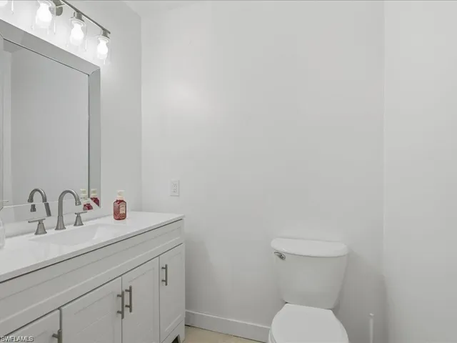 1833 Courtyard Way E105, Naples, Florida 34112