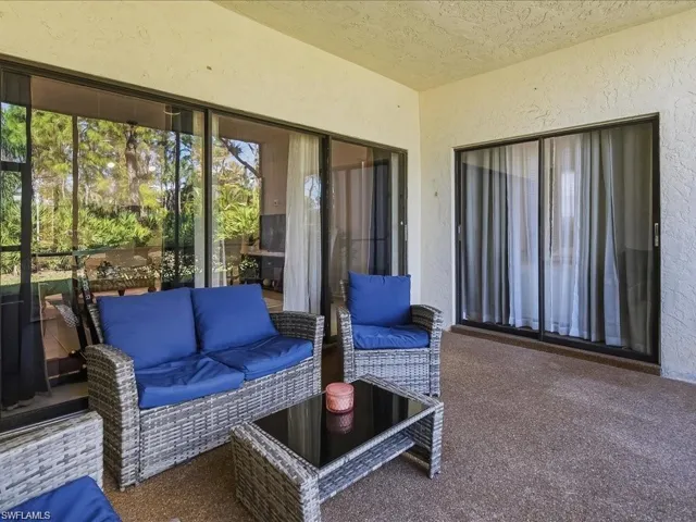 1833 Courtyard Way E105, Naples, Florida 34112