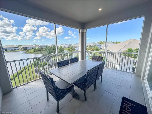 163  Indies E DR, Naples, FL 34114