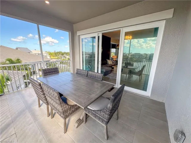 163  Indies E DR, Naples, FL 34114
