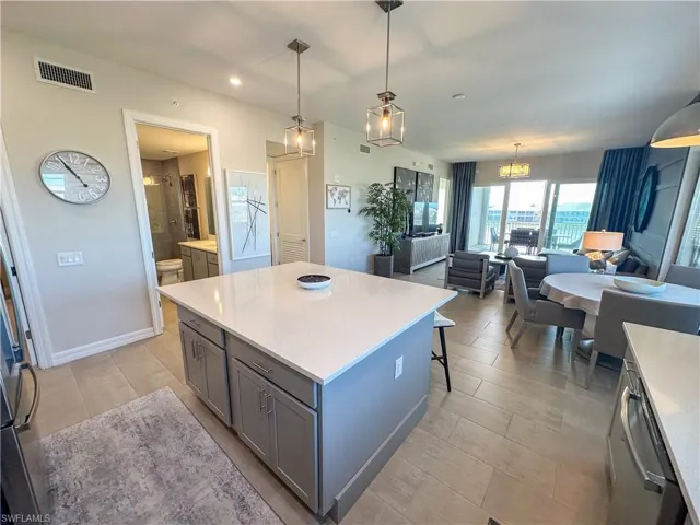 163  Indies E DR, Naples, FL 34114