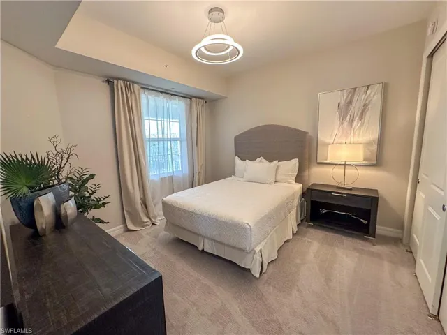 163  Indies E DR, Naples, FL 34114