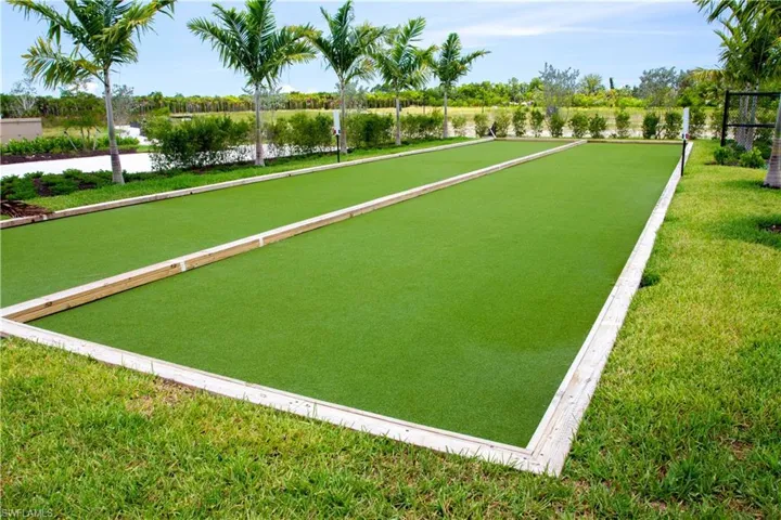 163  Indies E DR, Naples, FL 34114