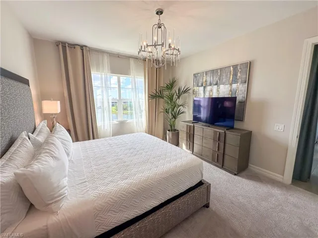 163  Indies E DR, Naples, FL 34114