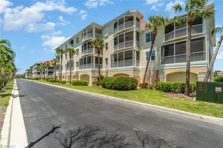 20061 Sanibel View Cir 103, Fort Myers, Florida 33908