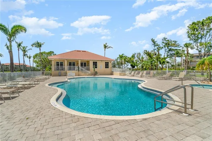 20061 Sanibel View Cir 103, Fort Myers, Florida 33908