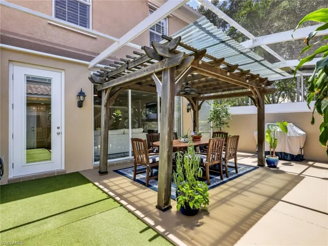 28614 Alessandria Cir, Bonita Springs, Florida 34135