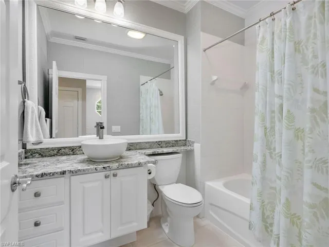 28614 Alessandria Cir, Bonita Springs, Florida 34135