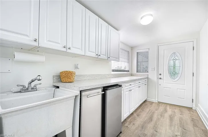 2  Sonderhen  DR, Naples, FL 34114