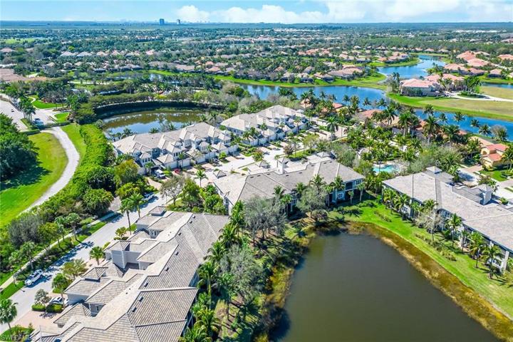 9205 Museo CIR # 104, NAPLES FL 34114
