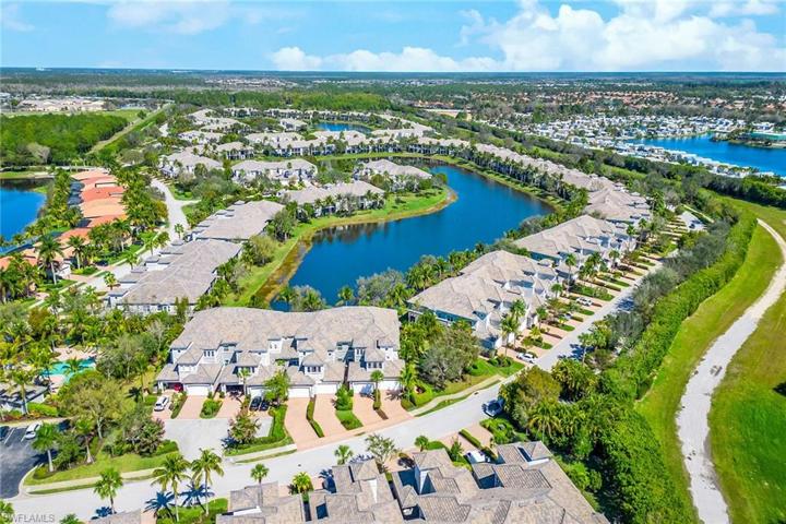 9205 Museo CIR # 104, NAPLES FL 34114