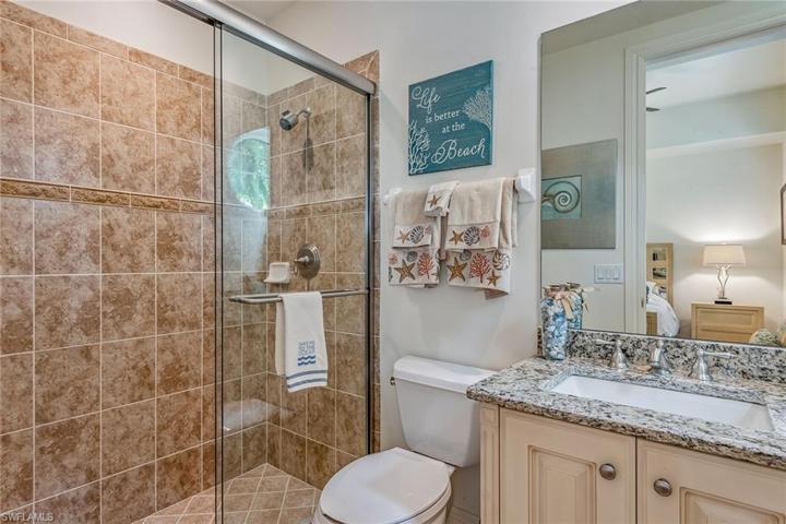 9205 Museo CIR # 104, NAPLES FL 34114