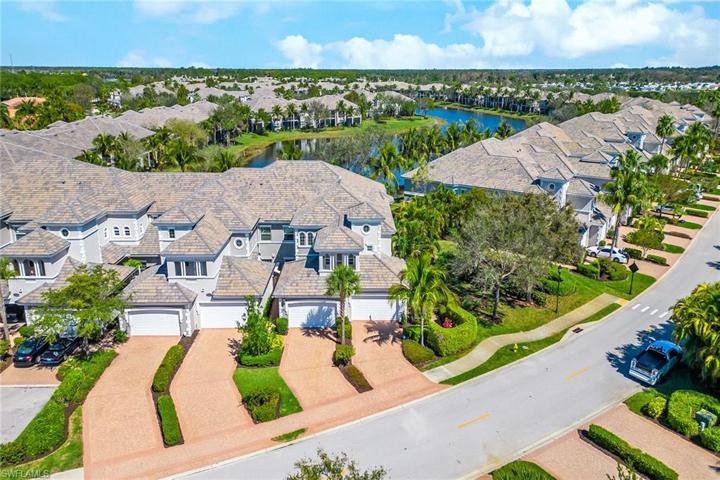 9205 Museo CIR # 104, NAPLES FL 34114