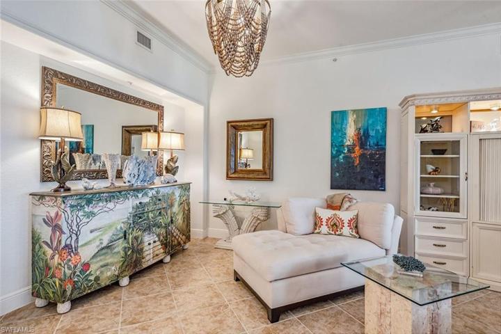 9205 Museo CIR # 104, NAPLES FL 34114