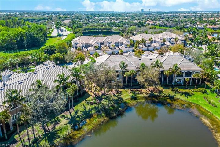 9205 Museo CIR # 104, NAPLES FL 34114