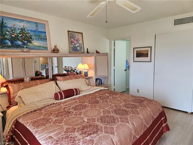 21470 Bay Village Dr 244, Fort Myers Beach, Florida 33931