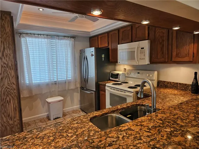 21470 Bay Village Dr 244, Fort Myers Beach, Florida 33931