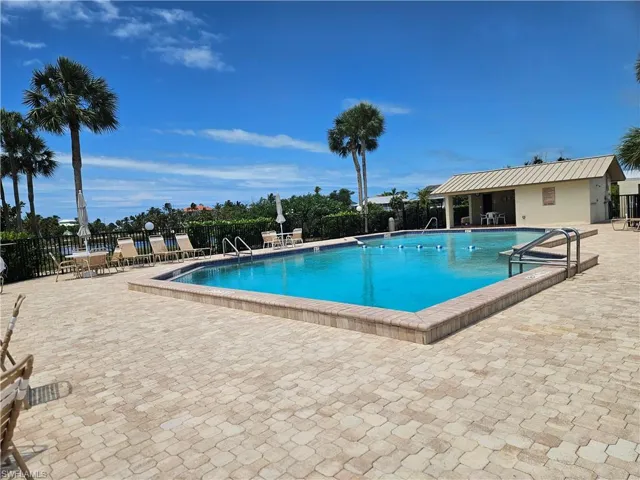 21470 Bay Village Dr 244, Fort Myers Beach, Florida 33931