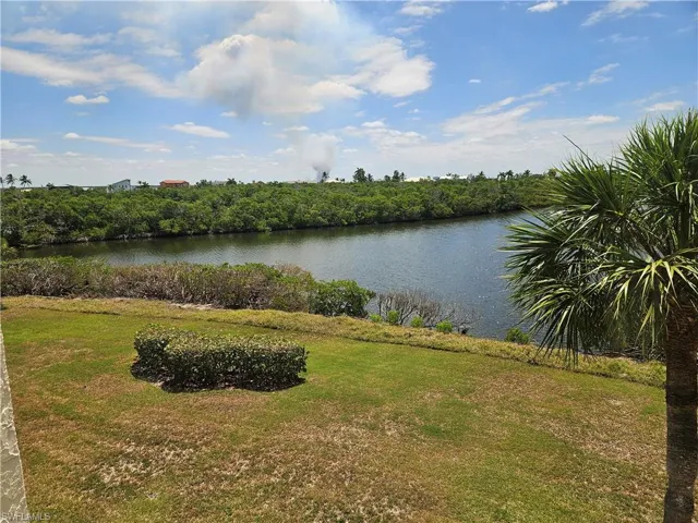 21470 Bay Village Dr 244, Fort Myers Beach, Florida 33931