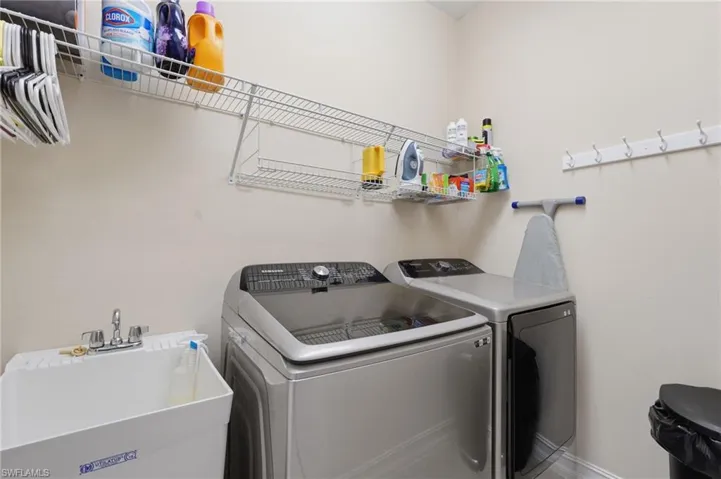 3236 Magnolia Landing Ln, North Fort Myers, Florida 33917