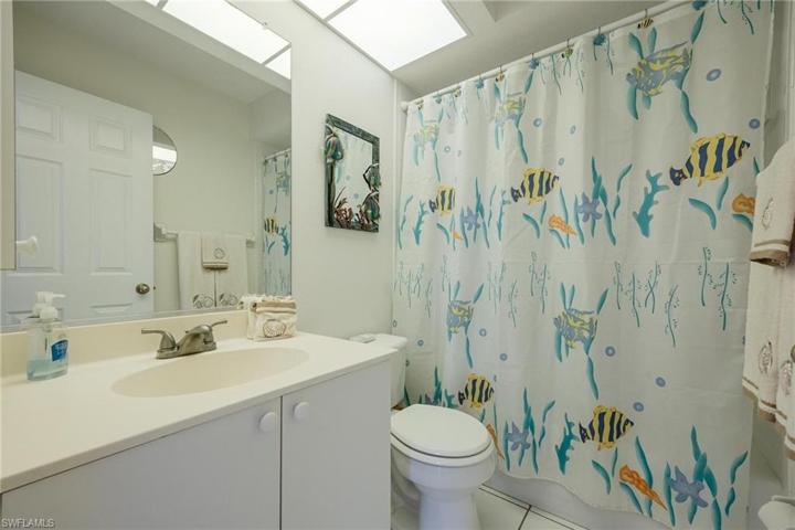 3825 SE 10th AVE, CAPE CORAL FL 33904