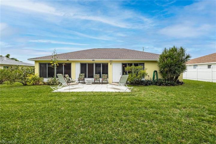 3825 SE 10th AVE, CAPE CORAL FL 33904