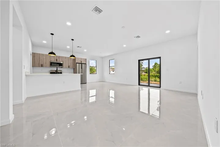 3103  42nd W ST, Lehigh Acres, FL 33971