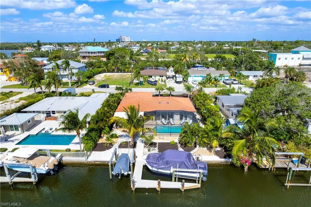 226 1st ST, Bonita Springs, FL 34134,224105184