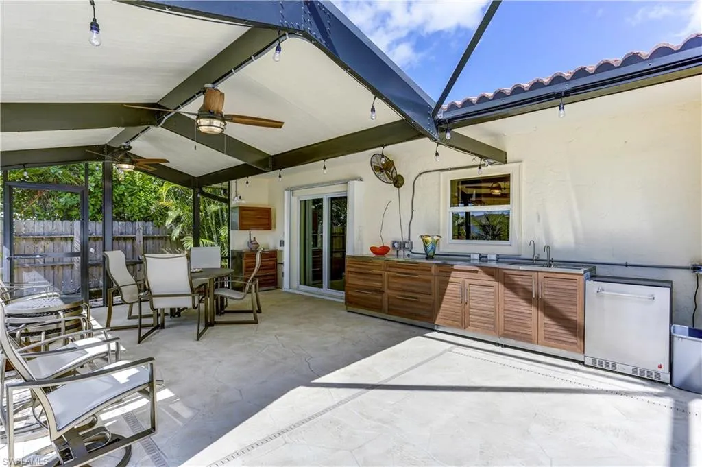 226 1st ST, Bonita Springs, FL 34134,224105184
