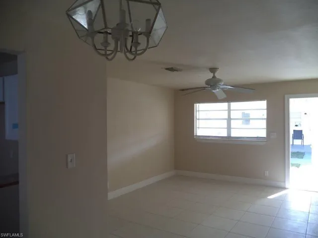 11411  Linda Loma  DR, Fort Myers, FL 33908