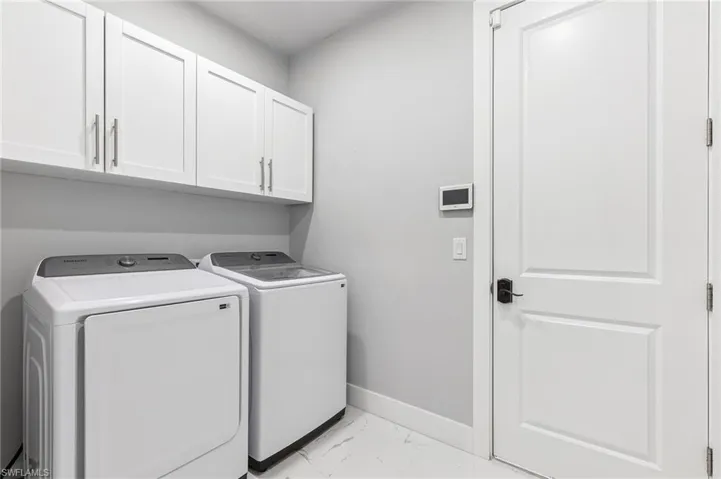 2628 Sw 2nd Pl, Cape Coral, Florida 33914