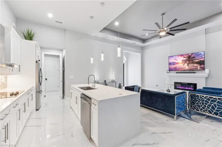 2628 Sw 2nd Pl, Cape Coral, Florida 33914