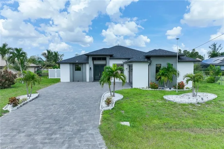 2628 Sw 2nd Pl, Cape Coral, Florida 33914