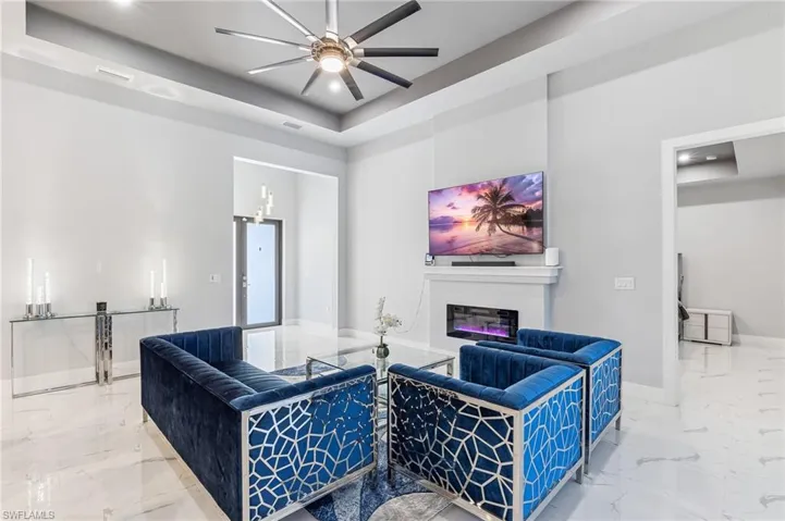 2628 Sw 2nd Pl, Cape Coral, Florida 33914