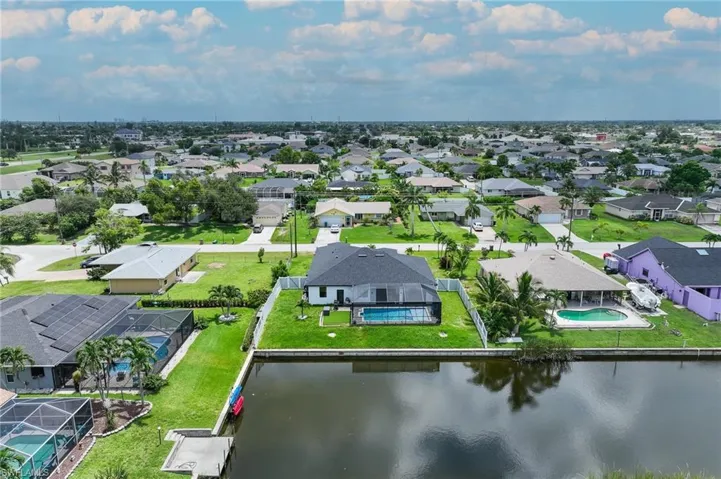 2628 Sw 2nd Pl, Cape Coral, Florida 33914